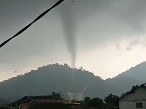 Mengenal Angin Puting Beliung: Ciri-ciri, Proses, Dampak, dan Cara Antisipasi