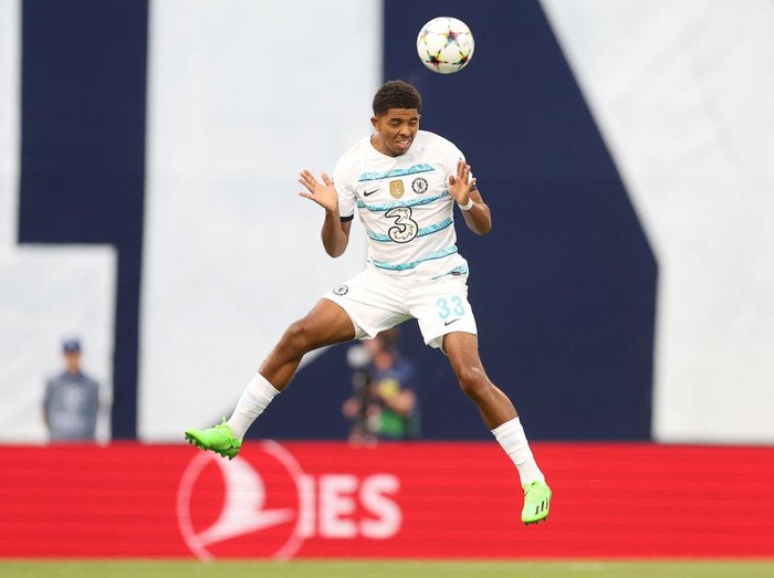 ZAGREB, CROATIA - SEPTEMBER 06: Wesley Fofana of Chelsea gets up for a header during the UEFA Champions League group E match between Dinamo Zagreb and Chelsea FC at Stadion Maksimir on September 6, 2022 in Zagreb, Croatia. (Photo by Luka Stanzl/Pixsell/MB Media/Getty Images)