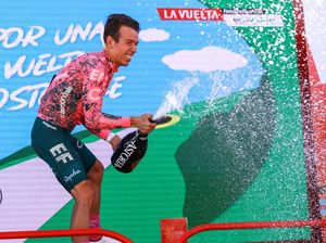Intip Drama Etape 17 Vuelta 2022, Uran Podium-Evenepoel Makin di Depan Intip Drama Etape 17 Vuelta 2022, Uran Podium-Evenepoel Makin di Depan