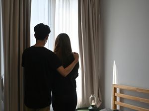 Tren Sleepover Date Viral di Medsos, Pakar Ungkap Risiko Seks Bebas Tren Sleepover Date Viral di Medsos, Pakar Ungkap Risiko Seks Bebas