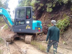 Material Longsor Sulit Dibersihkan, Desa Leppangeng Sidrap Masih Terisolir
