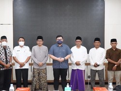 Bupati Kediri Akan Bentuk Unit Pengumpul Zakat di Setiap SKPD