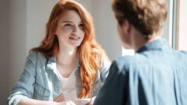 Cara menjadi pendengar penuh kasih