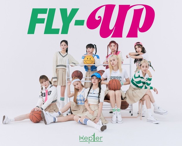 Kep1er Concept Photo 2 Japan 1st Single Fly Up / Foto : twitter.com/kep1er_jp Kep1er Concept Photo 2 Japan 1st Single Fly Up / Foto : twitter.com/kep1er_jp