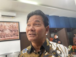 DKPP Terima Pencabutan Laporan Dugaan Asusila Ketua KPU dan Wanita Emas