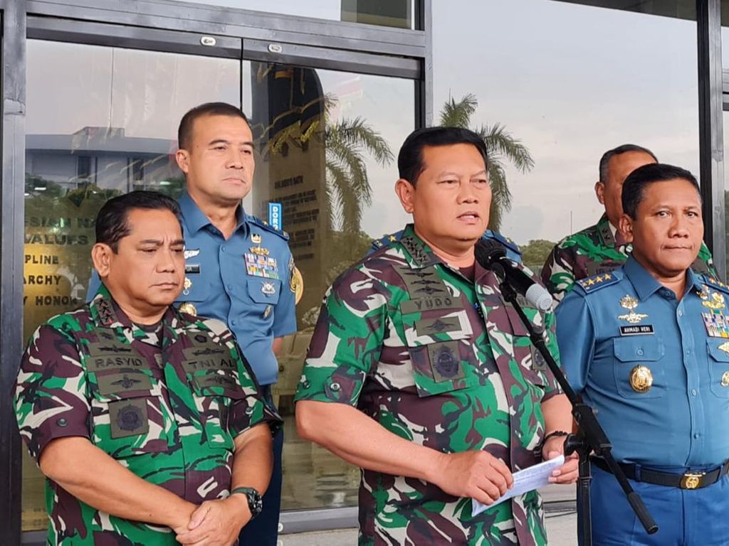 Pesawat Bonanza TNI AL Jatuh di Selat Madura Ditemukan Terbalik