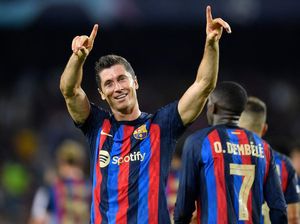 Tiga Gol Lewandowski untuk sang Atlet Karate Polandia