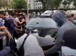 Mobil Dinas Walkot Cilegon Disandera Massa Berujung 6 Orang Tersangka