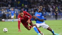 Napoli vs Liverpool tersaji di Stadion Diego Armando Maradona, Naples, Kamis (8/9/2022) dini hari WIB. Tuan rumah bisa memberi tim tamu kesulitan. (Foto: AFP via Getty Images/ALBERTO PIZZOLI)