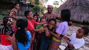 Nostalgia Masa Kecil, Begini Serunya Permainan Anak di NTT