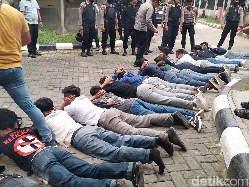 Hendak Menyusup ke Aksi Mahasiswa, 99 Pelajar di Medan Ditangkap