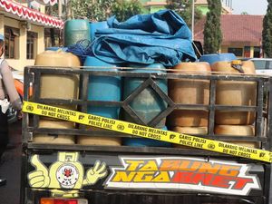 Polisi Gagalkan Penimbunan 2 Ribu Liter BBM Subsidi di Garut