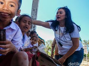 Potret Serli, Sosok yang Bantu Pendidikan Anak-anak di Pedalaman NTT