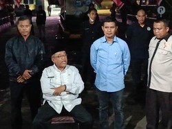 Saat Rektor UIN SMH Banten Bubarkan Demo Mahasiswa Tolak BBM Naik