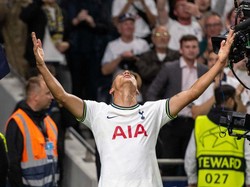 Richarlison menjebol gawang Marseille di menit ke-76 dan 81 untuk membawa Spurs menang 2-0. Foto: Getty Images/Sebastian Frej/MB Media