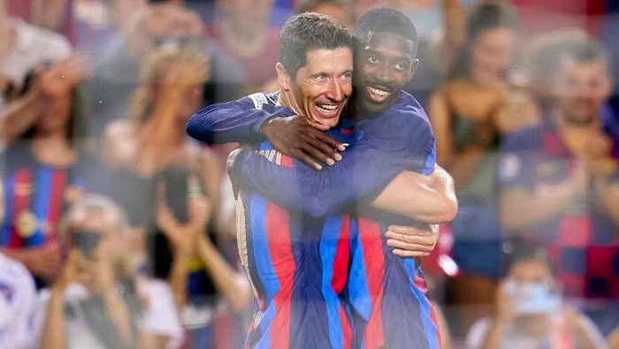BARCELONA, SPAIN - SEPTEMBER 07: Robert Lewandowski and Ousmane Dembele of FC Barcelona celebrate his teams four goal during the UEFA Champions League group C match between FC Barcelona and Viktoria Plzen at Spotify Camp Nou on September 07, 2022 in Barcelona, Spain. (Photo by Pedro Salado/Quality Sport Images/Getty Images)