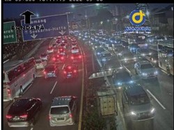 Tol Dalam Kota dan Jakarta-Cikampek Macet di Sejumlah Titik Sore Ini
