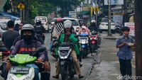 Enggan Memutar, Pemotor Terobos One Way di Pondok Labu, Ini Fotonya