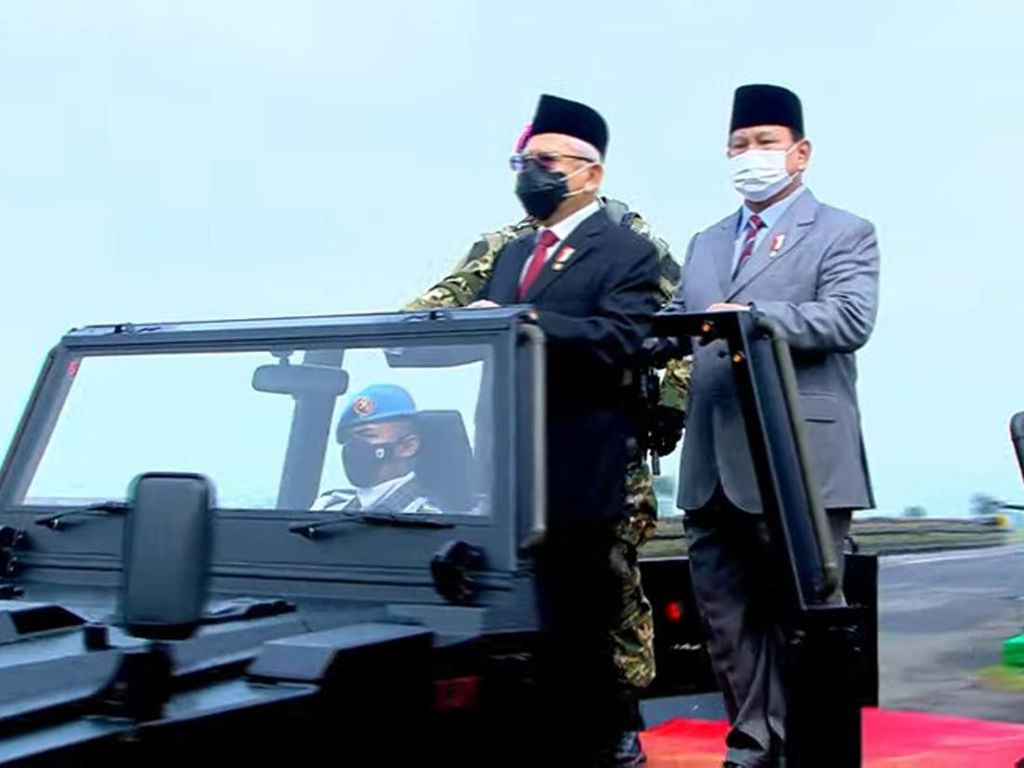 Didampingi Prabowo, Maruf Amin Tetapkan 2.974 Komcad TNI Tahun 2022