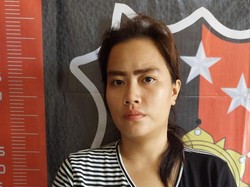 Begini Tampang Ibu yang Tega Pijak Bayinya di Lampung Utara