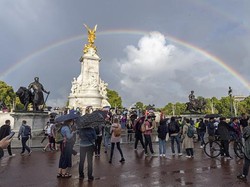 Pelangi Muncul di Langit Inggris Saat Ratu Elizabeth Wafat, Ini Penampakannya