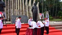 13 Pejabat BP2MI Dilantik di Tugu Proklamasi