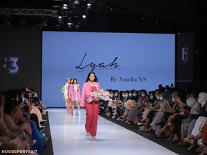 Amelia NS Bungkam Netter Nyinyir Modal Seksi dengan Pamer Koleksi Baju di JF3 Amelia NS Bungkam Netter Nyinyir Modal Seksi dengan Pamer Koleksi Baju di JF3