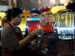 Ketika Arak Bali Jadi Souvenir G20