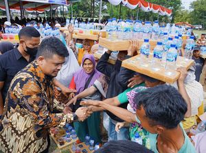 Warga Serdang Bedagai Bersyukur Terima Modal Usaha dari Bobby Nasution
