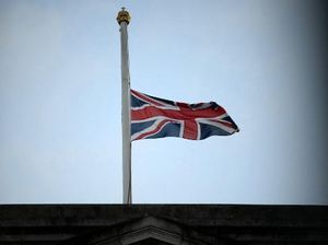 Karyawan Kereta dan Pos Batal Mogok Kerja, Hormati Mendiang Ratu Elizabeth II Karyawan Kereta dan Pos Batal Mogok Kerja, Hormati Mendiang Ratu Elizabeth II