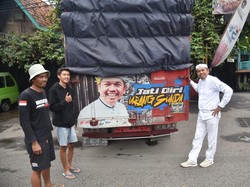 Bertemu Kernet & Sopir Truk, Dedi Mulyadi Dicurhati soal Asmara-Harga BBM