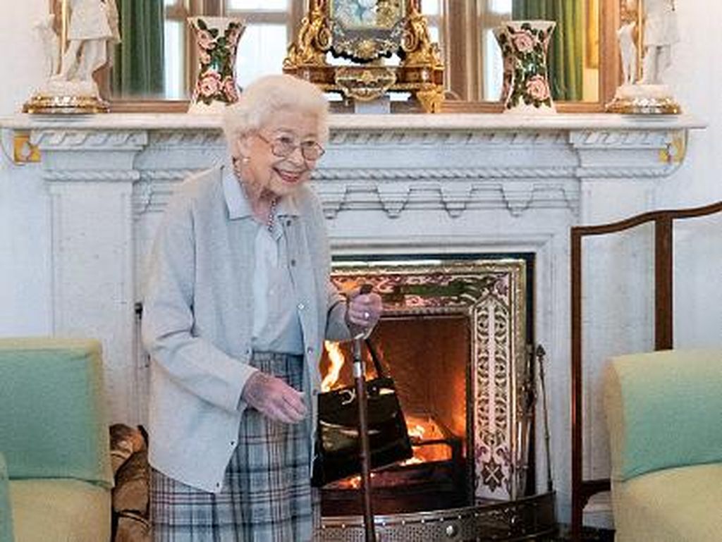 Makna Rok Tartan Ratu Elizabeth, Dipakai di Penampilan Terakhir Sebelum Wafat