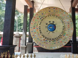 Gong Perdamaian Dunia di Ciung Wanara Ciamis HUT ke-13 Tahun