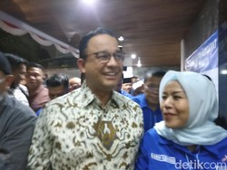 Hadiri Perayaan HUT Ke-21 Partai Demokrat di DPD DKI, Ini Harapan Anies