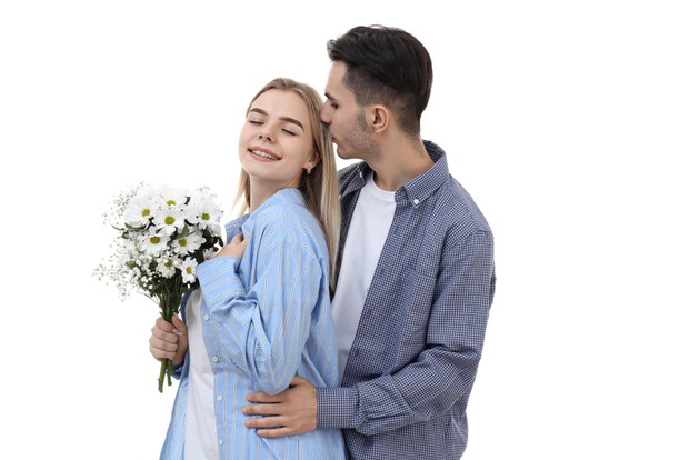 Kehidupan cintamu akan dimulai, bersiaplah untuk bertemu dengan orang baru/Foto: freepik.com/atlascompany