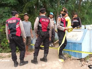 Polisi Selidiki Penyebab Putusnya Jembatan Gantung di Probolinggo