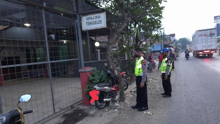 Kecelakaan Tunggal di Pantura Kudus, Berawal Oleng ke Kiri, Pengendara Motor Meninggal Tabrak Pohon