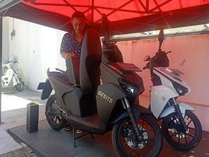 Dapat Subsidi Rp 7 Juta, Segini Cicilan Motor Listrik Gesits Dapat Subsidi Rp 7 Juta, Segini Cicilan Motor Listrik Gesits