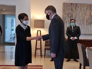 Menlu Temui Dubes Inggris, Sampaikan Belasungkawa Wafatnya Ratu Elizabeth Menlu Temui Dubes Inggris, Sampaikan Belasungkawa Wafatnya Ratu Elizabeth
