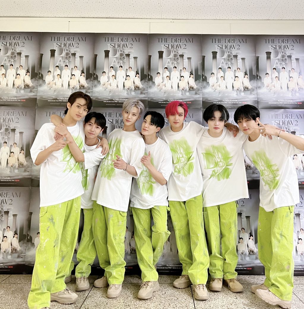 NCT Dream sukses konser di Jamsil Olympic Stadium pada Jumat (9/9/2022).
