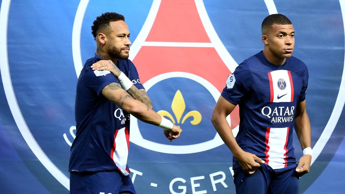 Pelatih PSG Christophe Galtier menyebut hubungan Neymar dan Kylian Mbappe baik-baik saja (Foto: AFP via Getty Images/FRANCK FIFE)