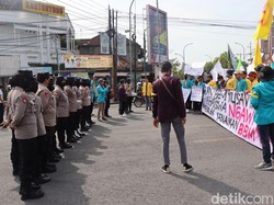 Mahasiswa Ngawi Kecam Naiknya Pertalite-Solar: Tindak Tegas Mafia BBM