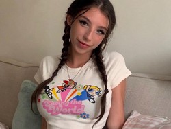 Kisah Wanita Cantik yang Punya Profesi Unik, Jadi Pembasmi Kutu Profesional