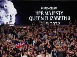 Ratu Elizabeth Ternyata Ngefans Klub Liga Inggris Ini