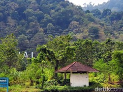 Konon Penanda Titik 0 KM Sukabumi di Kaki Gunung Jayanti, Kok Ngumpet?