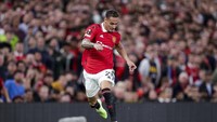 Antony dibeli mahal MU dari Ajax pada awal musim ini. Pemain Brasil itu ditebus 84,5 juta pound sterling. (Foto: Getty Images/Soccrates Images)