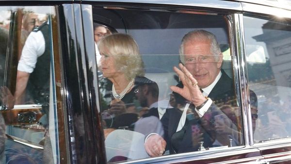 Perdana! Ini Foto Resmi Raja Charles III