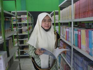 Moncer! Siswi Asal Sidoarjo Raih 90 Medali Olimpiade Matematika Moncer! Siswi Asal Sidoarjo Raih 90 Medali Olimpiade Matematika