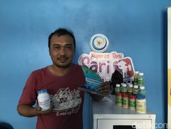 Mengintip Produksi Garam Rasa Seafood di Rembang