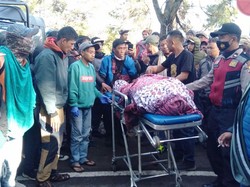 Pejabat Pemkab Ngawi Korban Tewas Jip Masuk Jurang di Bromo